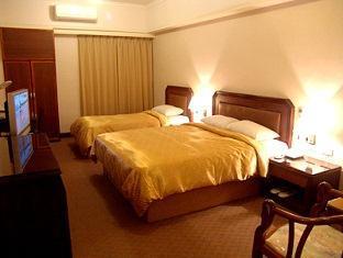 Sin Fu Business Hotel Taichung Extérieur photo